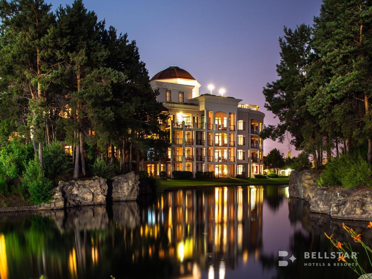 Resort The Royal - Bellstar & Kelowna